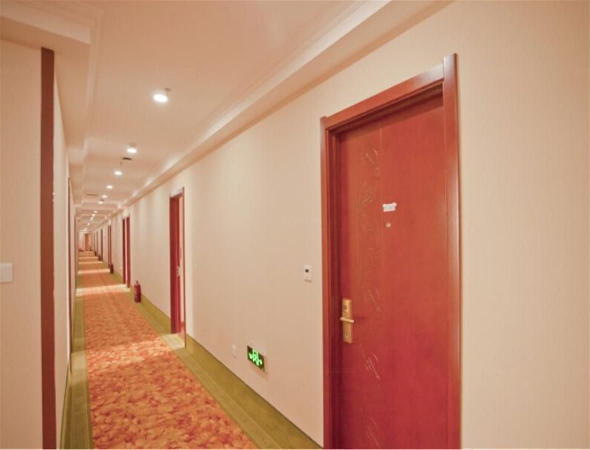 Greentree Inn Liaoning Dalian Railway Station South Shengli Square Express Hotel Exterior photo