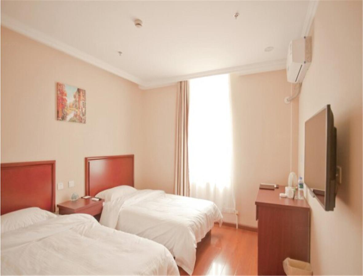Greentree Inn Liaoning Dalian Railway Station South Shengli Square Express Hotel Exterior photo